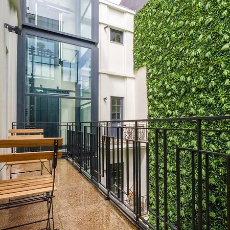 Art Deco 33 Luxury 2br Downtown Metro Ac