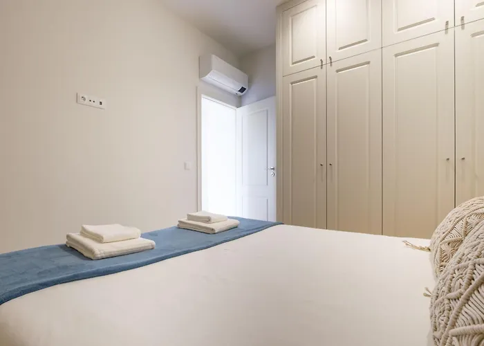 Art Deco 33 Luxury 2br Downtown Metro Ac * Porto