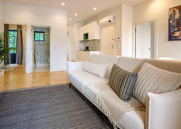 Art Deco 33 Luxury 2br Downtown Metro Ac Apartment *