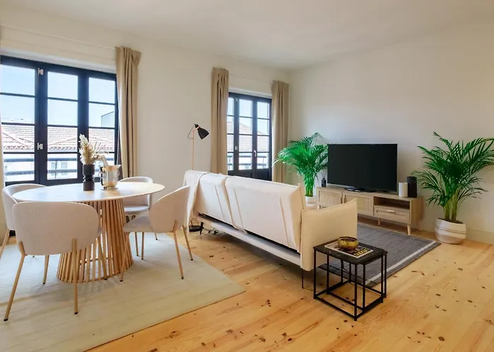 Art Deco 33 Luxury 2br Downtown Metro Ac Porto