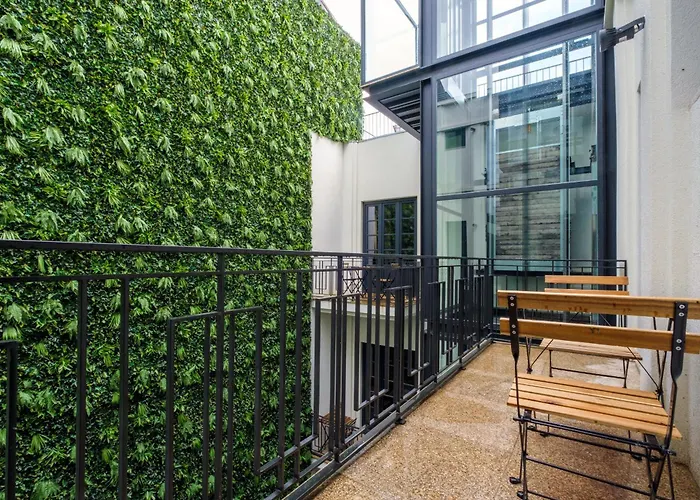 Art Deco 33 Luxury 2br Downtown Metro Ac פורטו