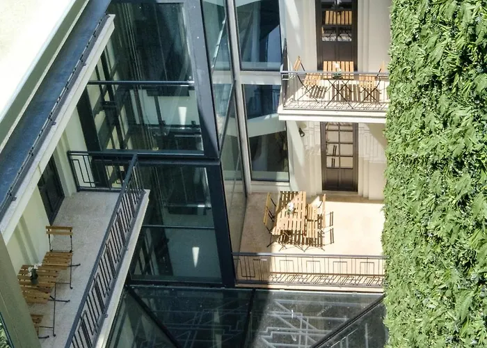 Art Deco 33 Luxury 2br Downtown Metro Ac Porto