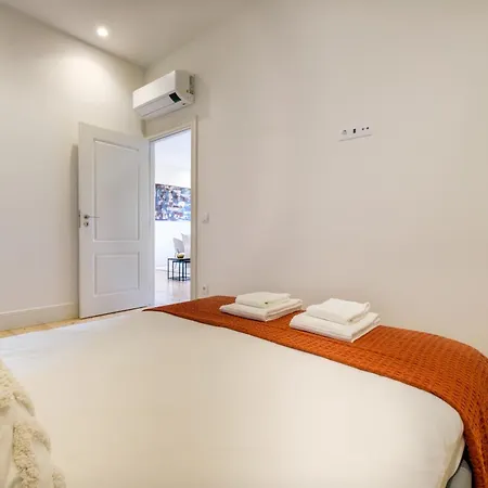 Art Deco 33 Luxury 2br Downtown Metro Ac Apartman