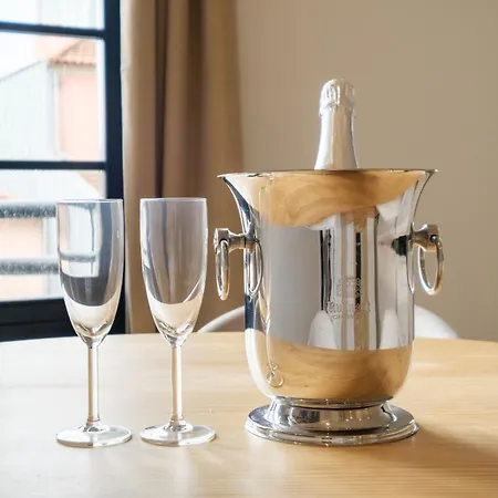 Art Deco 33 Luxury 2br Downtown Metro Ac *