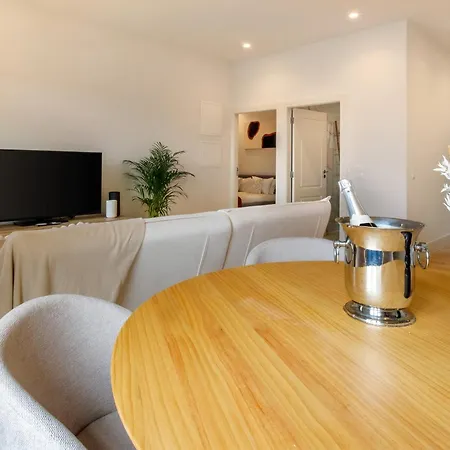 Art Deco 33 Luxury 2br Downtown Metro Ac *